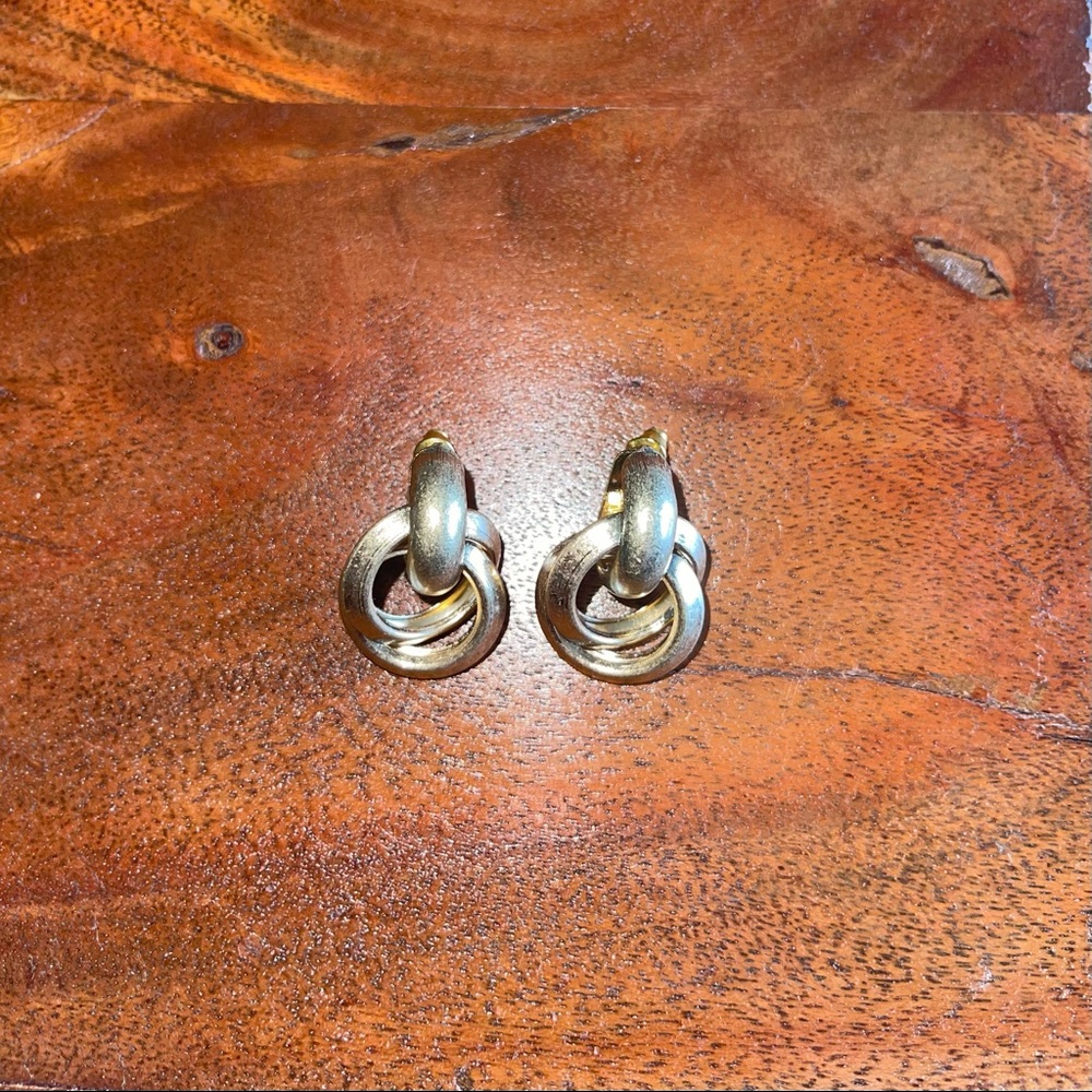 Gold earrings
